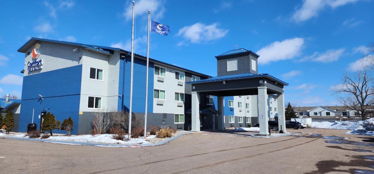 Comfort Inn & Suites Shakopee Exterior photo